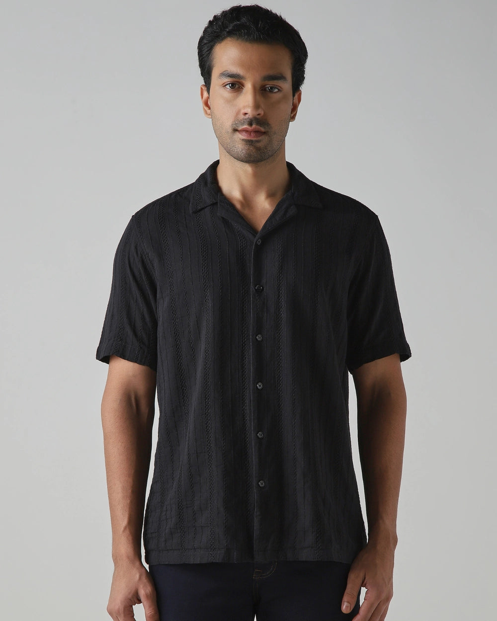 Black Textured Plain Relaxed Fit Casual Shirt