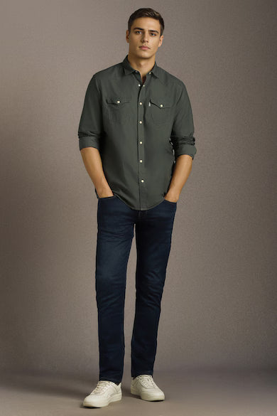 Men Green Solid Full Sleeves Casual Shirt