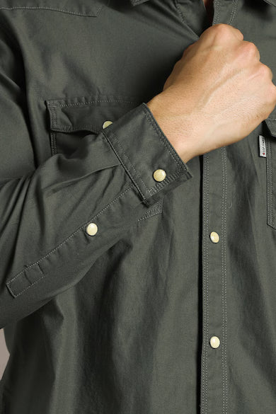 Men Green Solid Full Sleeves Casual Shirt